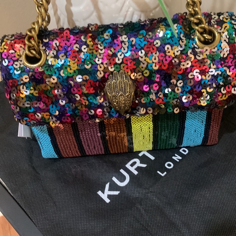 Kurt Geiger London Mini Kensington Sequin Crossbody Bag
KURT GEIGER LONDON - Picture 1 of 15